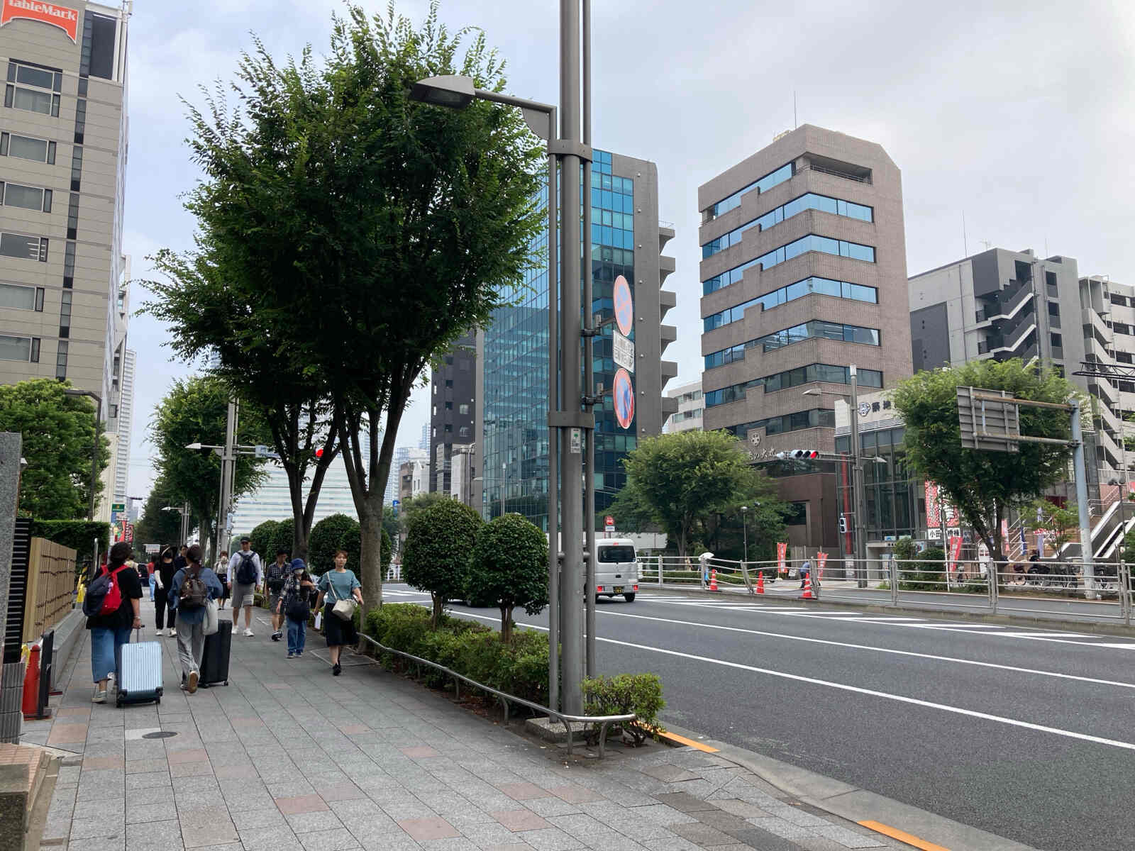 興和日東ビル