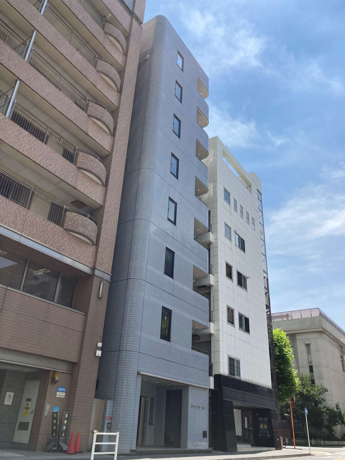 ポワソンブルービル