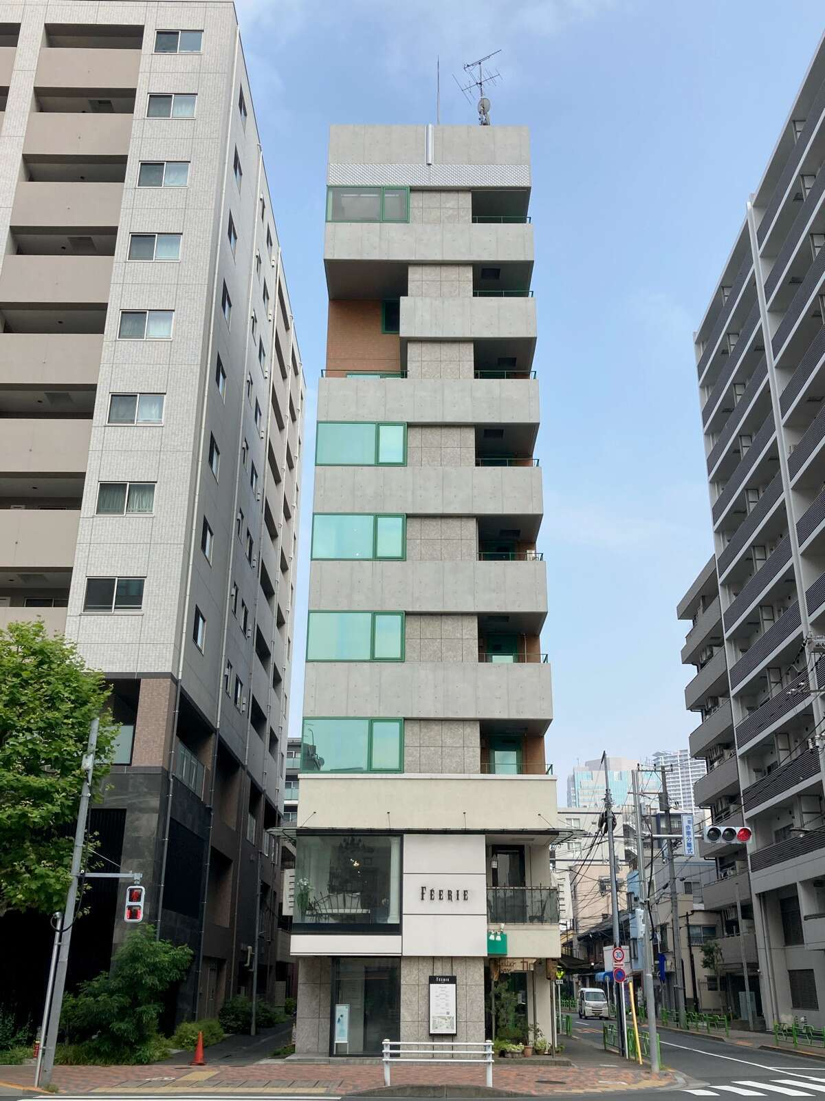 オーケンビル