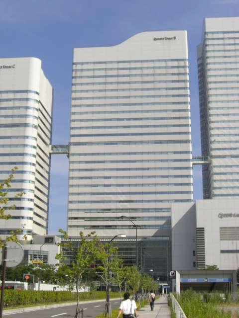 クイーンズタワーＢ