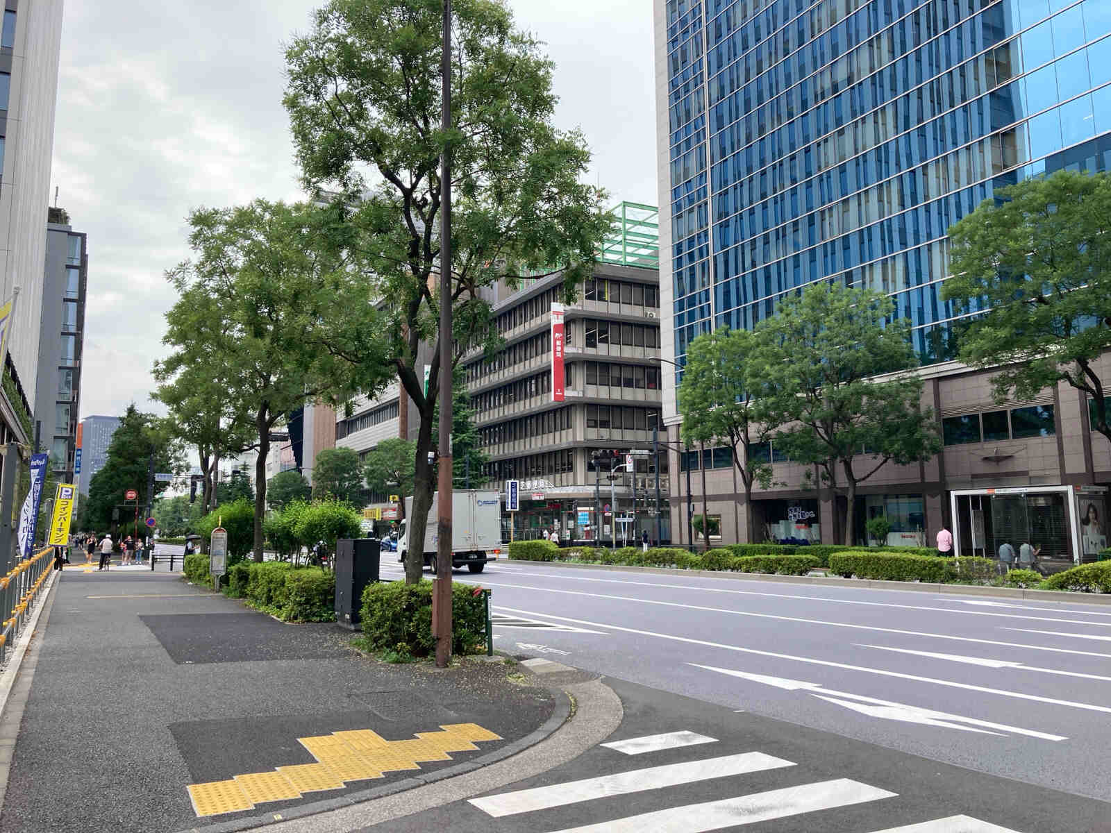 三栄ビル