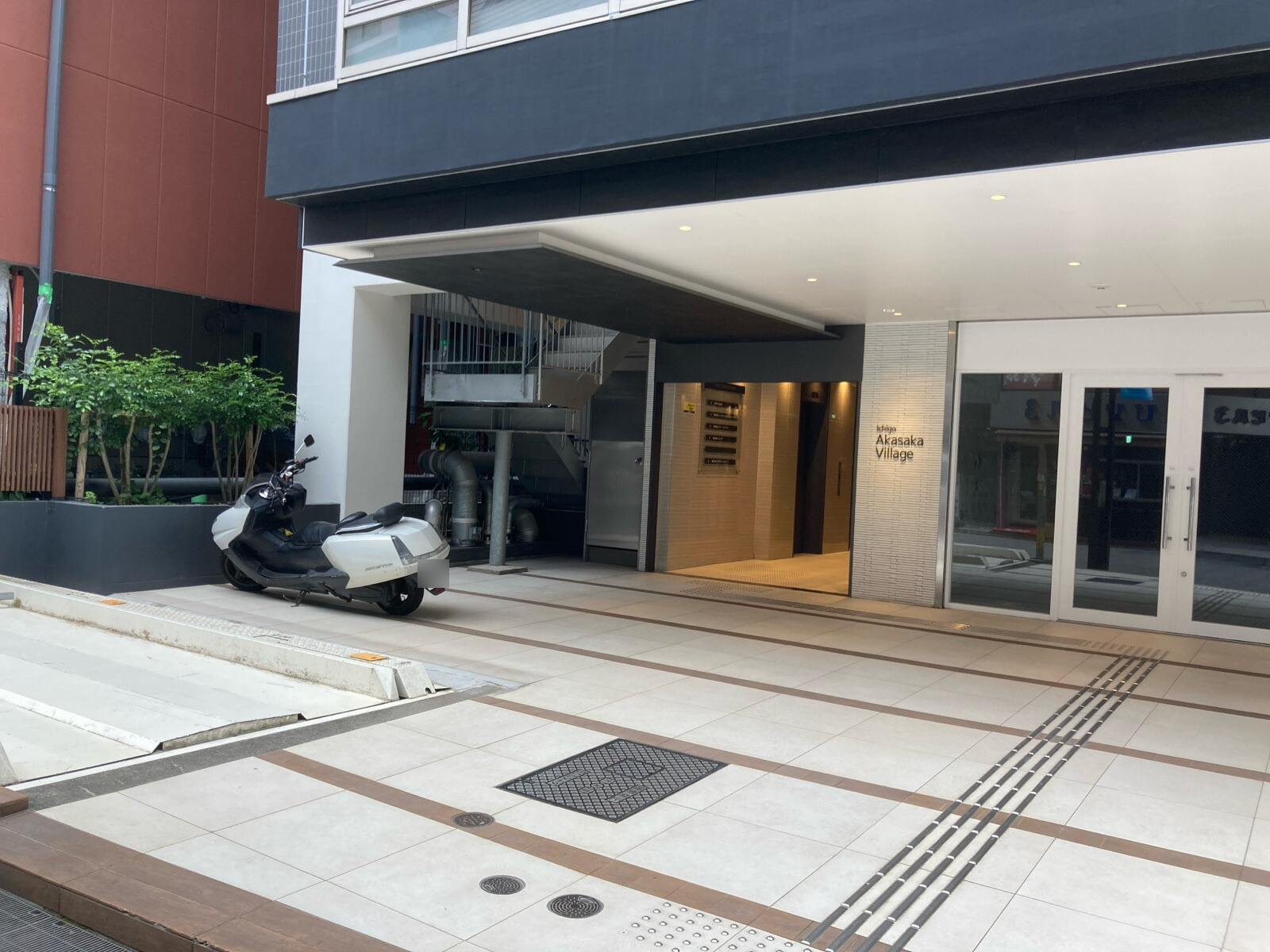 いちご赤坂Village