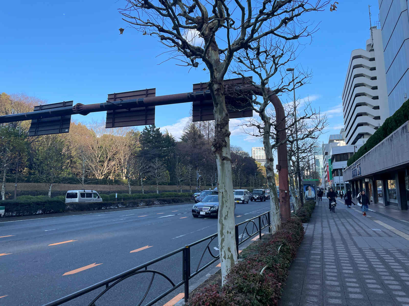 新青山ビル東館
