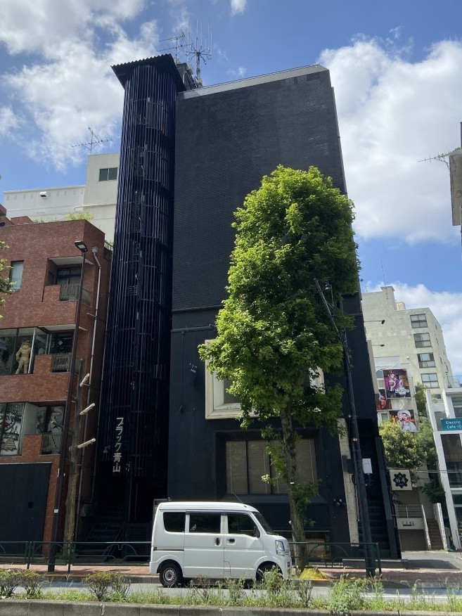ブラック青山