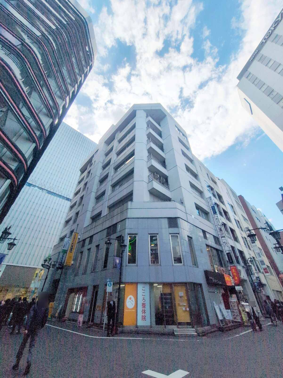 新宿伍名館ビル
