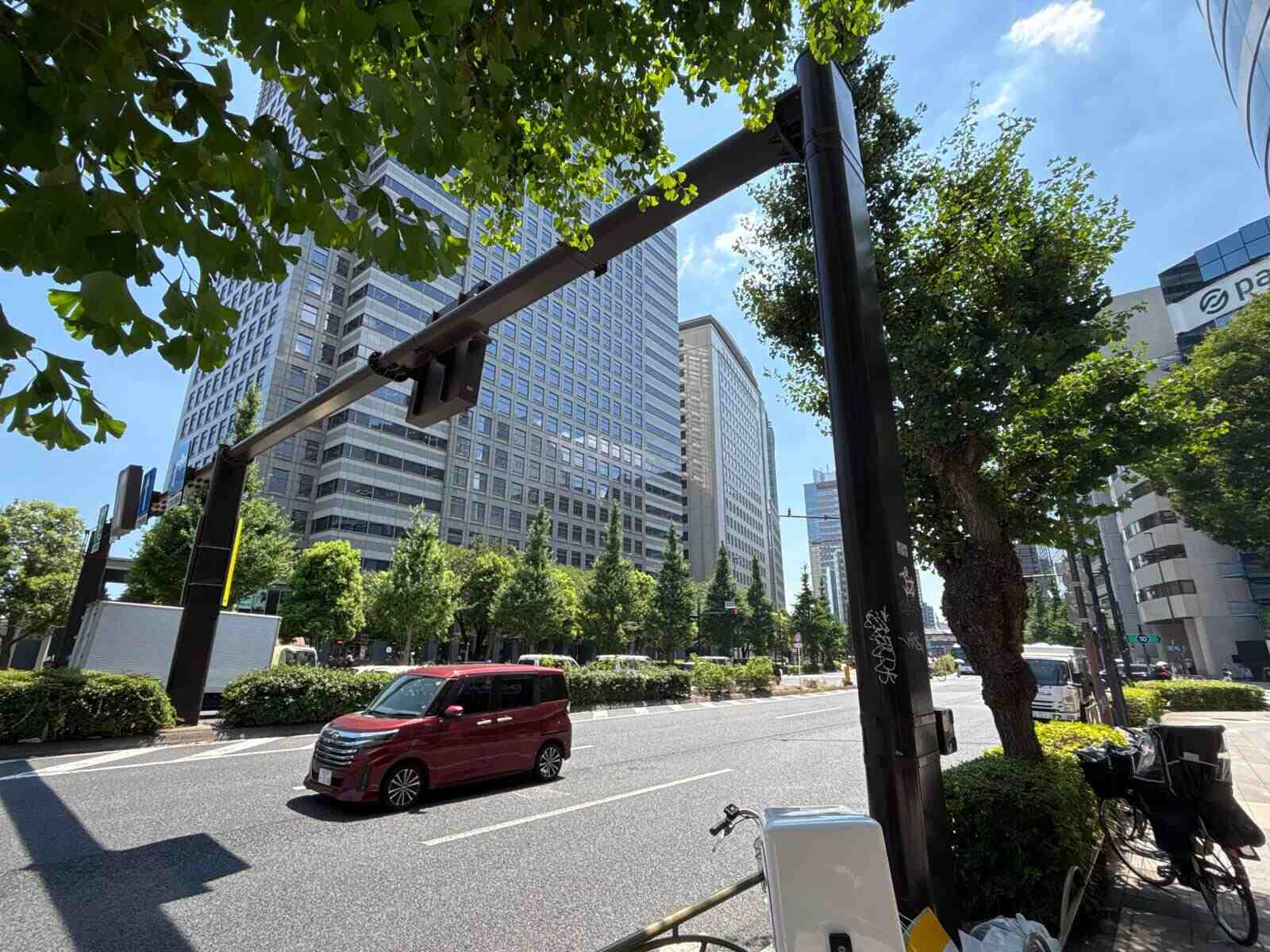 西新宿小出ビル