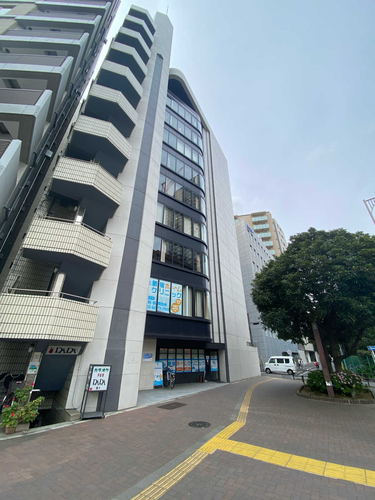 ガーデンクロス新宿御苑