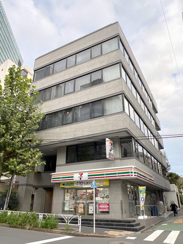 いちご渋谷イースト