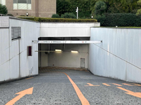 コスモス青山国連大学研究所棟