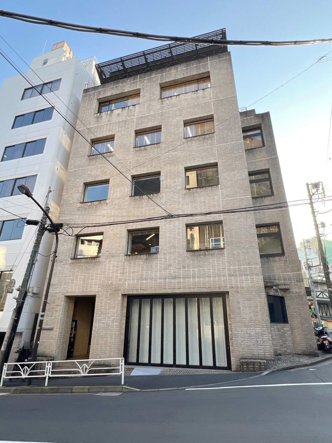 ＥＢＩＳＵ－ＷＥＳＴ