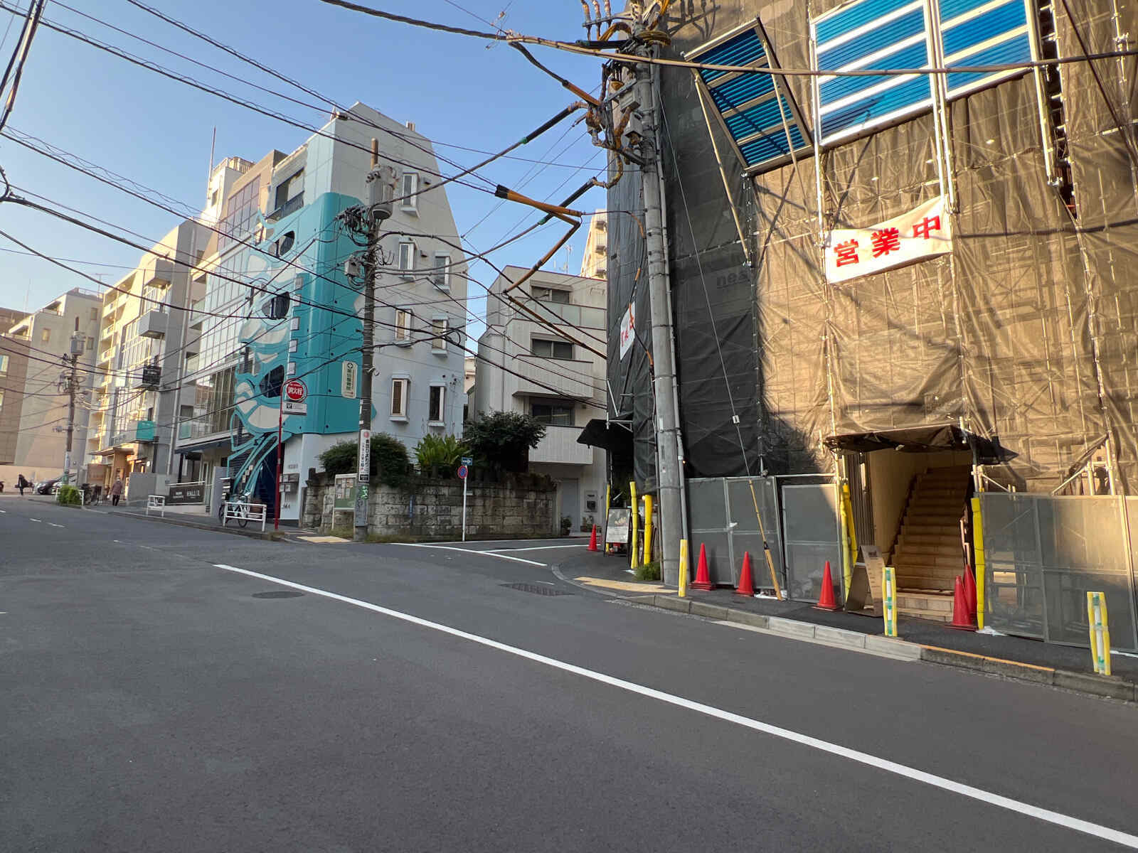 ＥＢＩＳＵ－ＷＥＳＴ