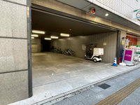 西新宿松屋ビル