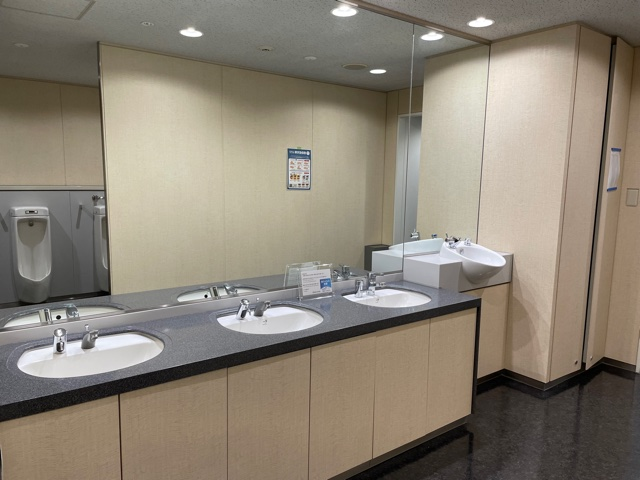 東京サンケイビル