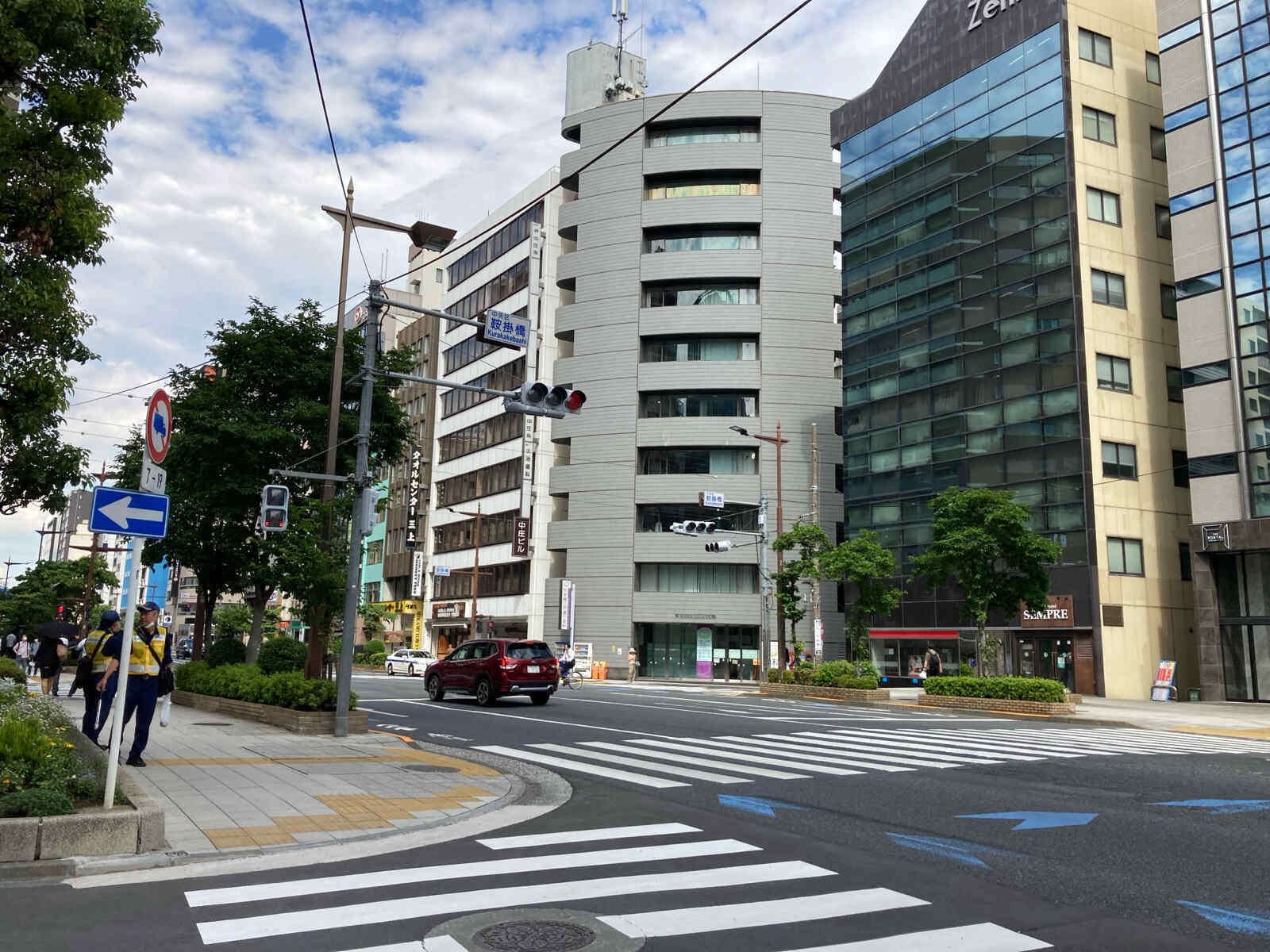 日本橋Ｆ ＢＵＳＩＮＥＳＳ ＣＵＢＥ