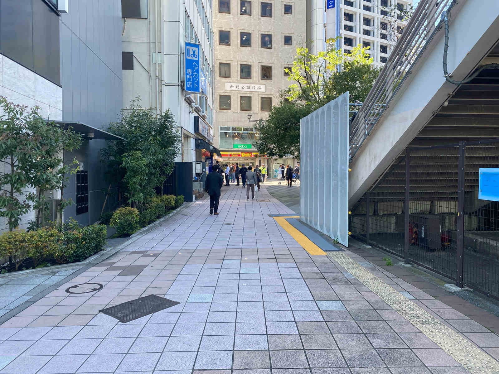 ＢＩＺＣＯＲＥ赤坂見附