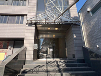 ルームス・ヒガ メインビルディング